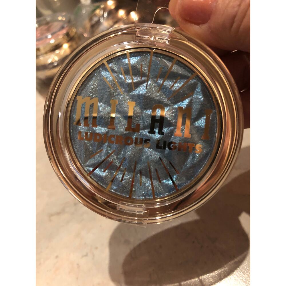 Milani Eye Shadow Highlighter 110 Lollapa-Blue-Za 0.24 New